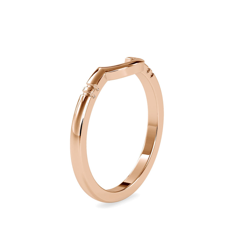 Curved comfort fit band created in yellow gold.
