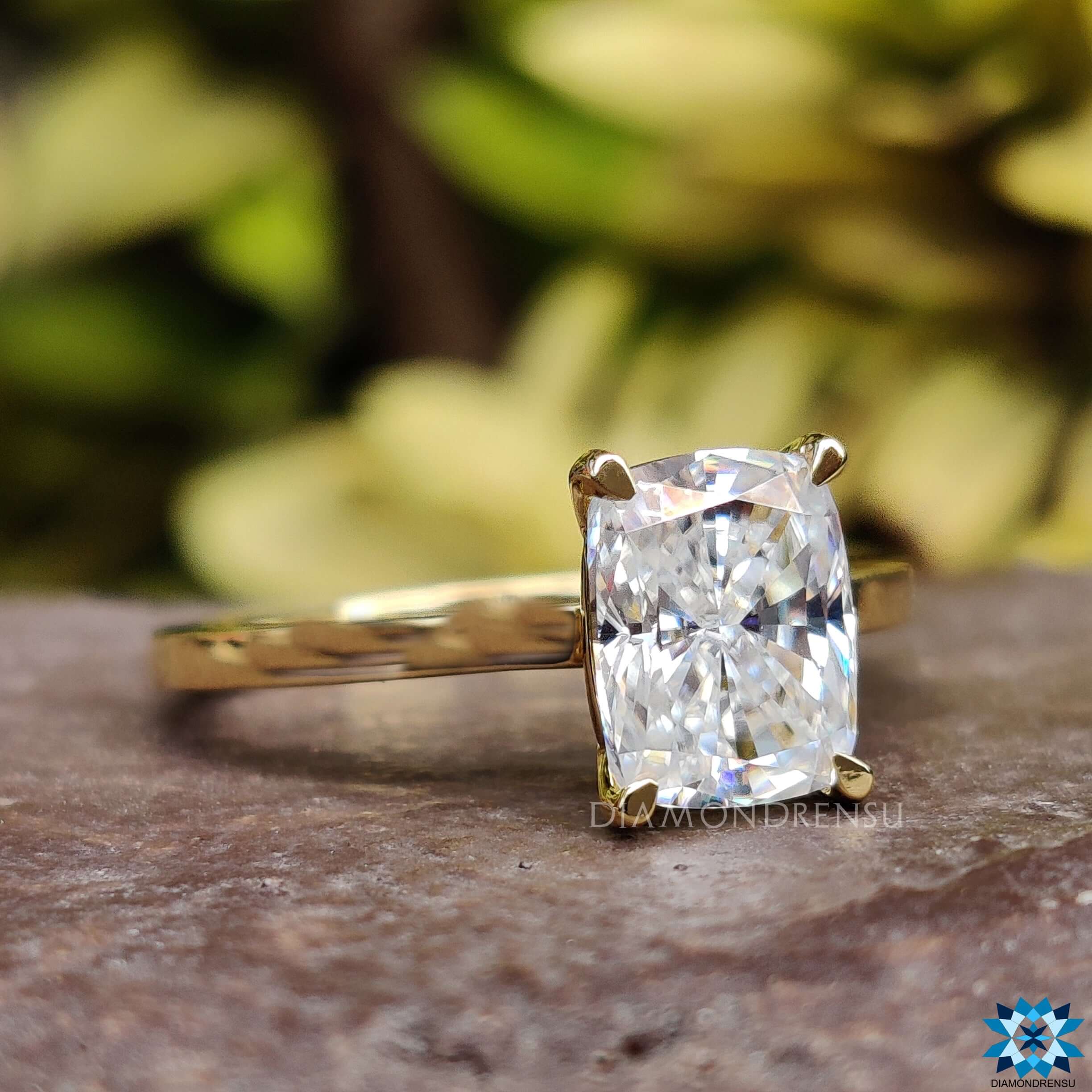 solitaire engagement ring - diamondrnsu