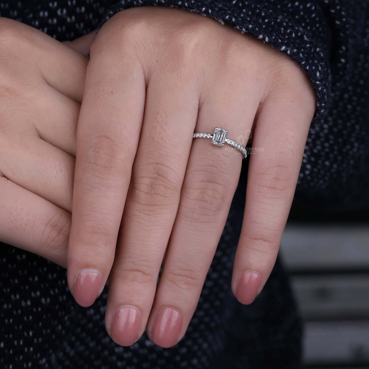 Stunning prong setting crafted for durability and beauty.