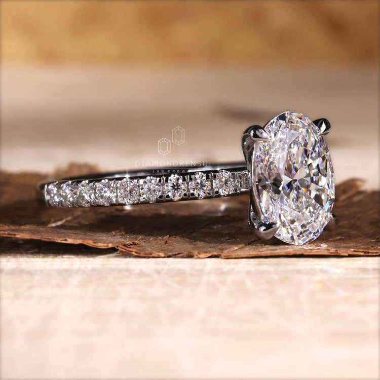 Oval diamond ring featuring a 4 prong claw setting for a secure fit.
