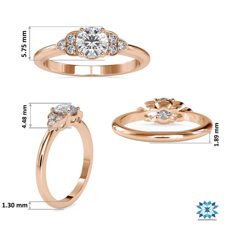 Buy engagement ring with seven round cut diamonds in yellow gold.

