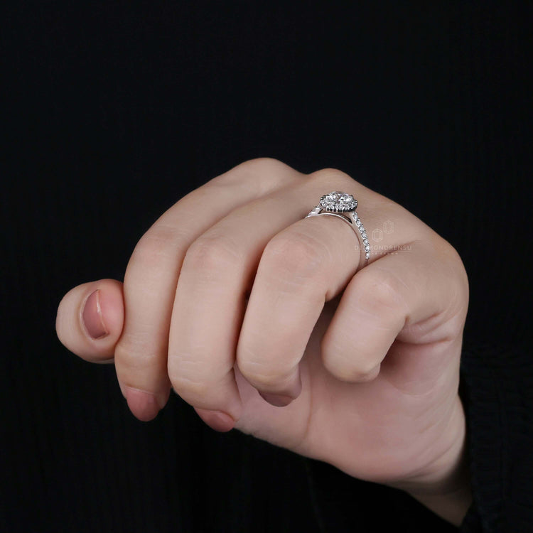 Round engagement rings halo style with Lab Grown Diamond for ethical and stunning beauty.

