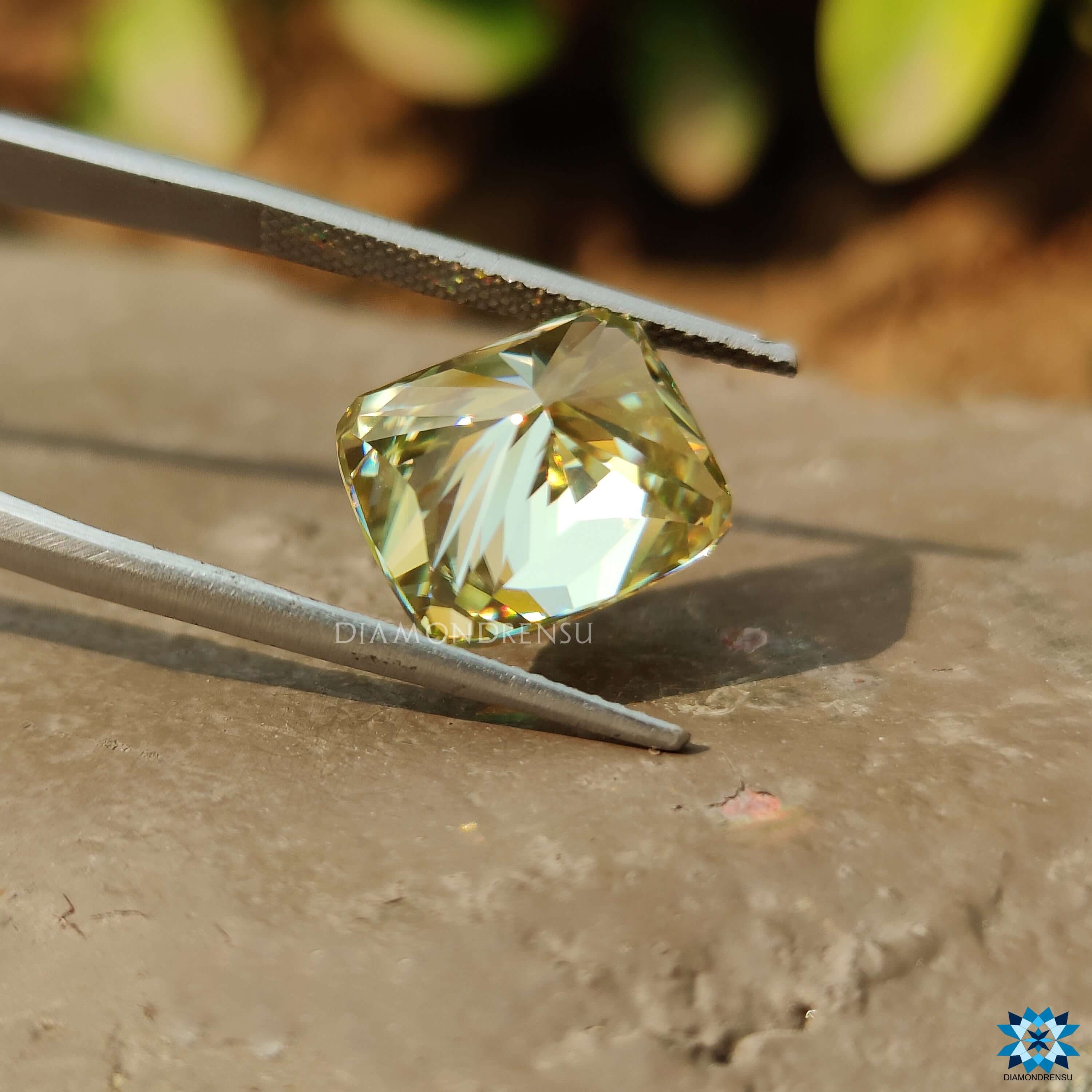 green moissanite diamond - diamondrensu