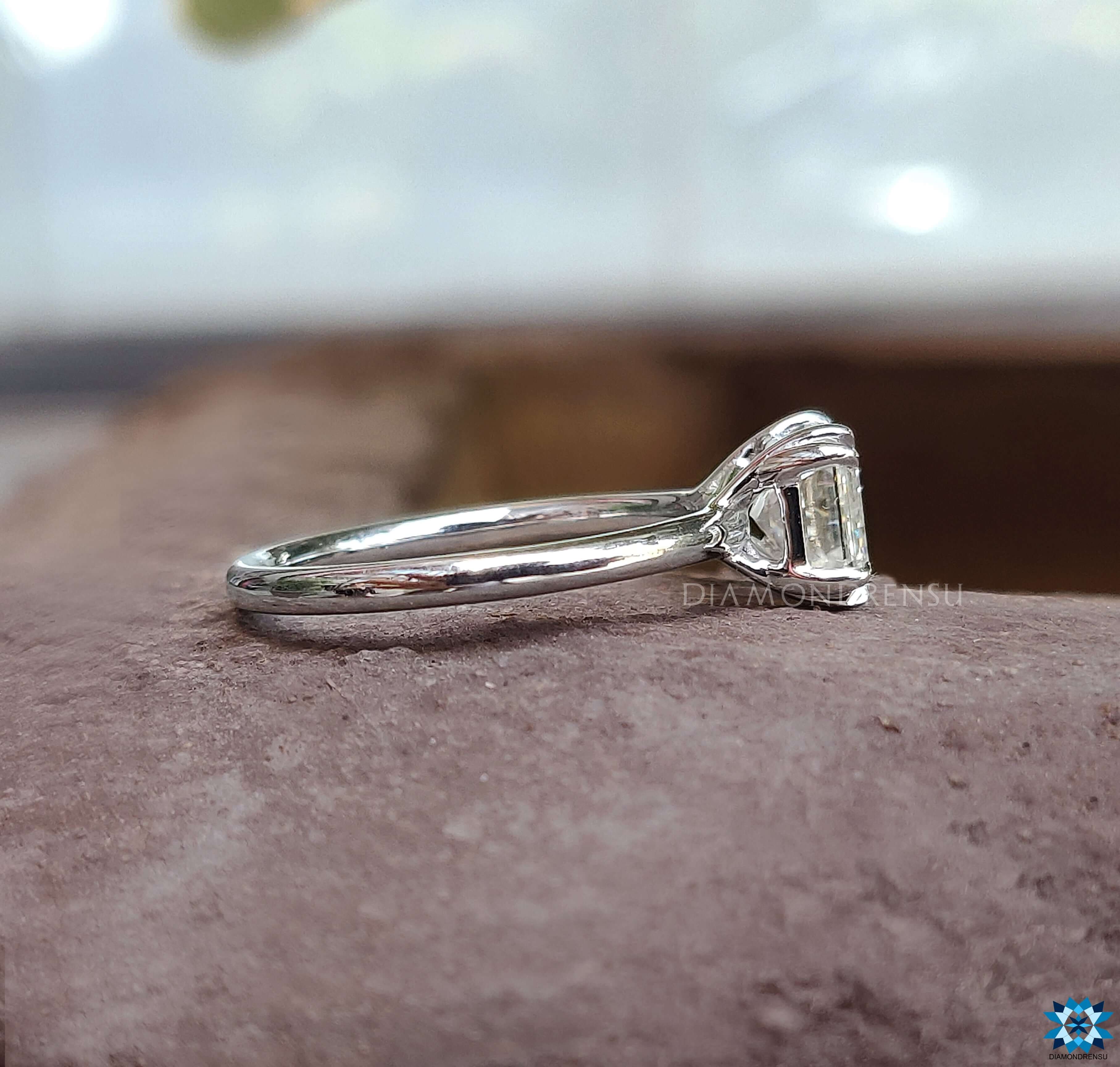 moissanite engagement rings - diamondrensu