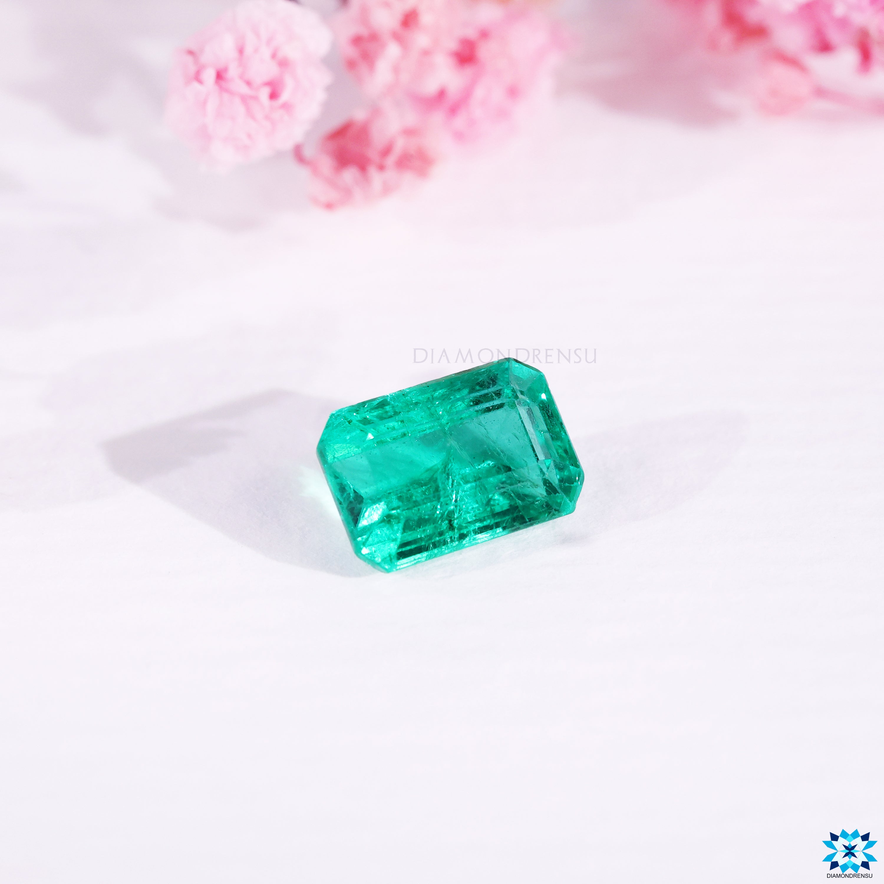 natural emerald gemstone