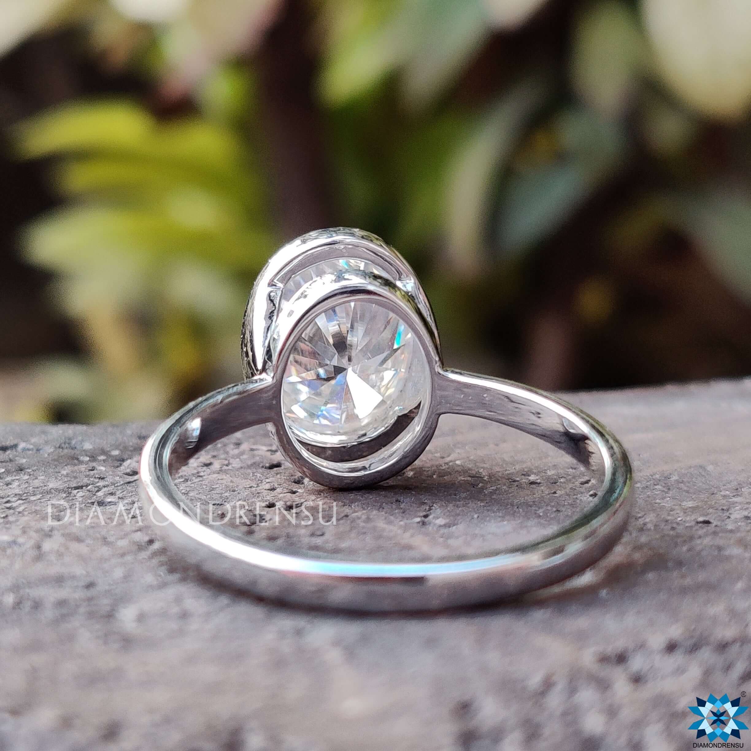 Beautiful White Gold Ring crafted for elegance and durability.