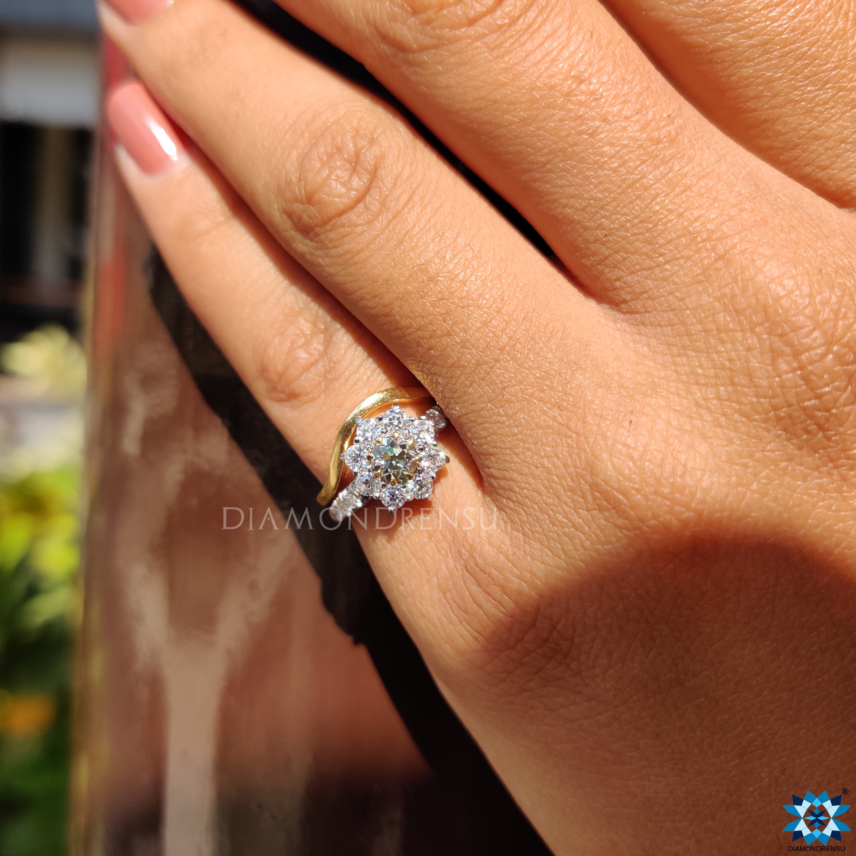 customized engagement ring