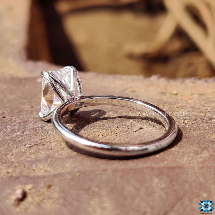 Buy moissanite ring with radiant cut centre in a solitaire setting.
