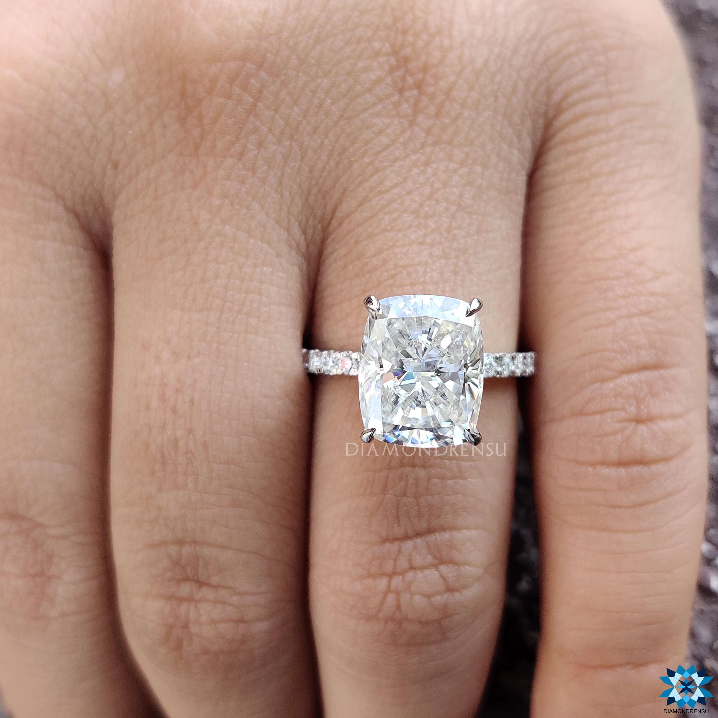 moissanite engagement rings - diamondrensu