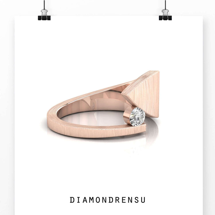 Diamondrensu UK wedding band with abstract diamond men ring styling.
