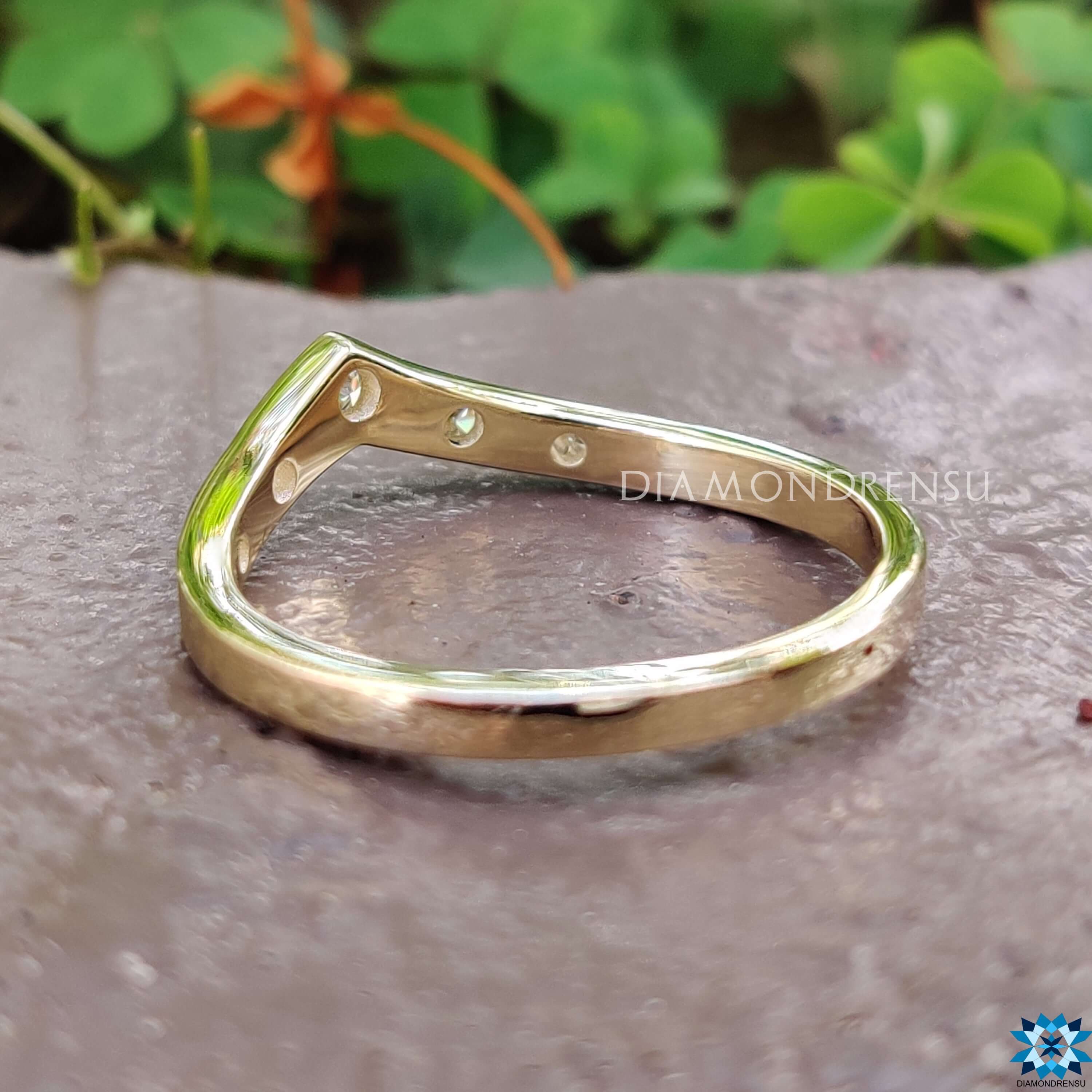 curved wedding band - diamondrensu