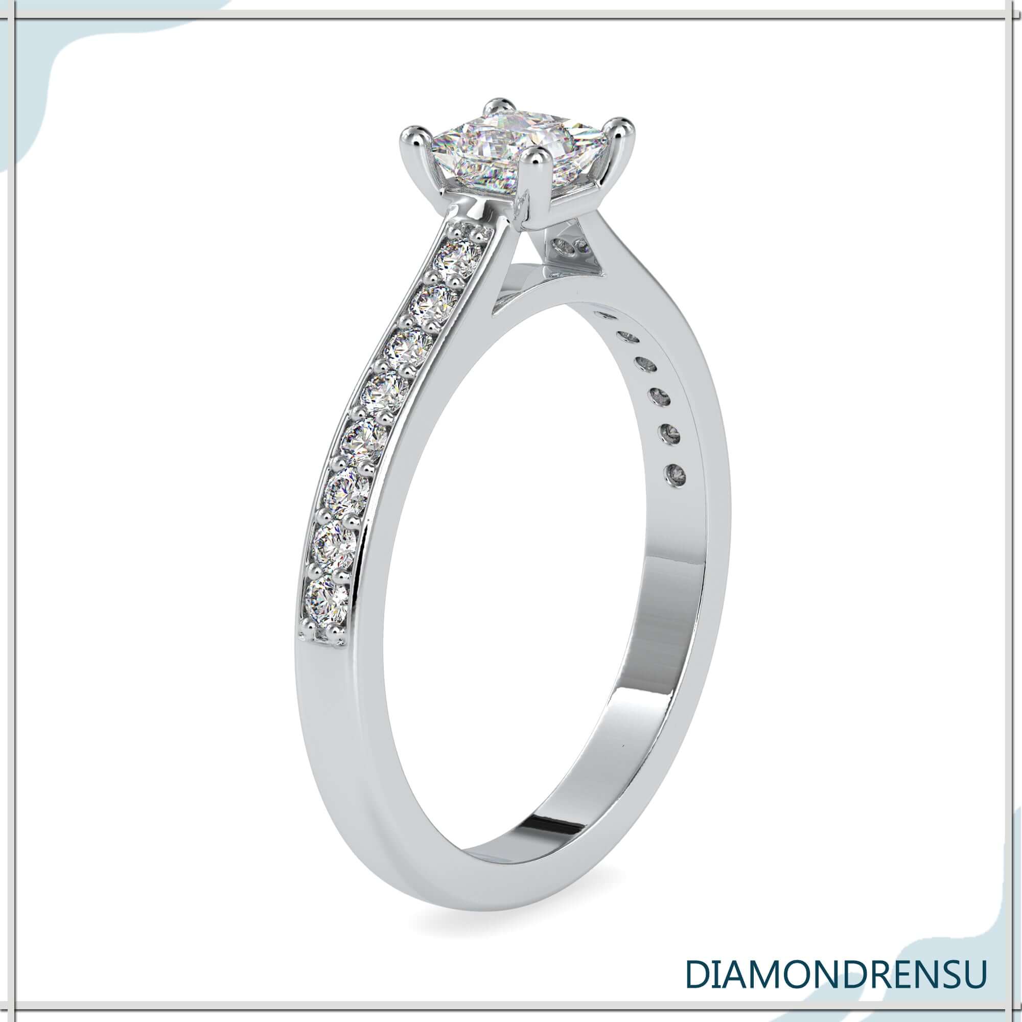 Diamondrensu Engagement Ring with Princess Cut Diamond.