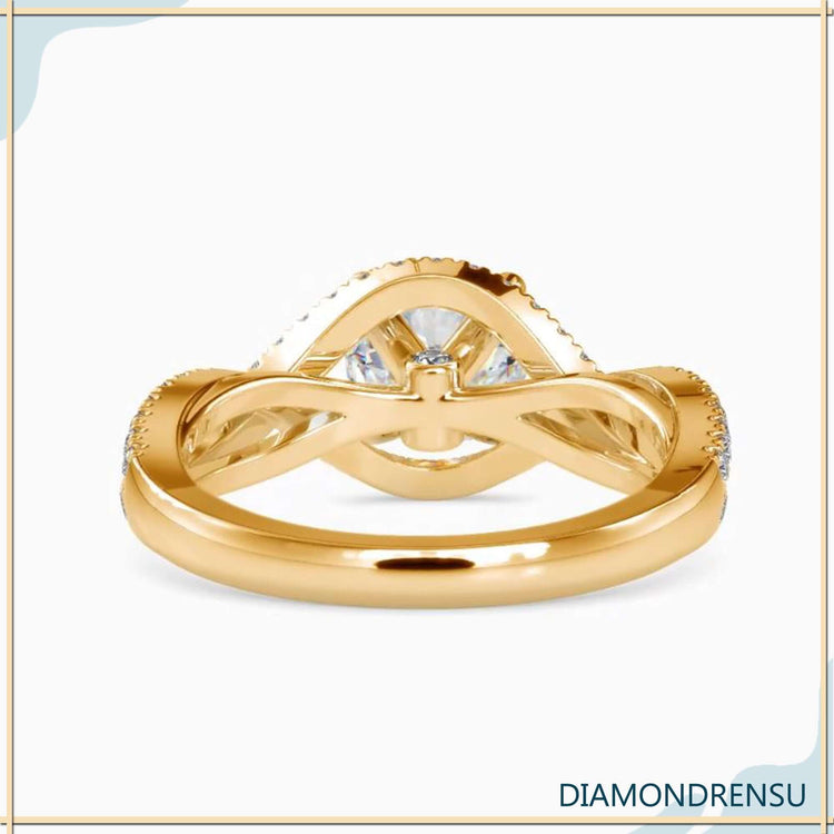 Custom engagement ring crafted to match your preferred design.
