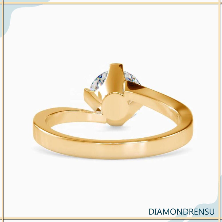 Lab grown diamond set in sleek engagement design

