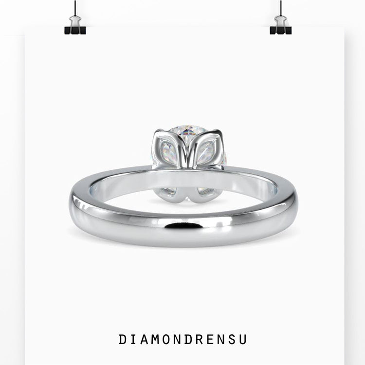 Round prong setting ring made from handmade jewellery.
