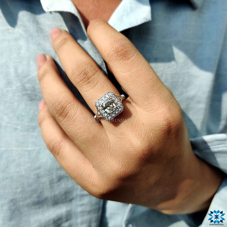 Bezel set moissanite ring by Diamondrensu UK.

