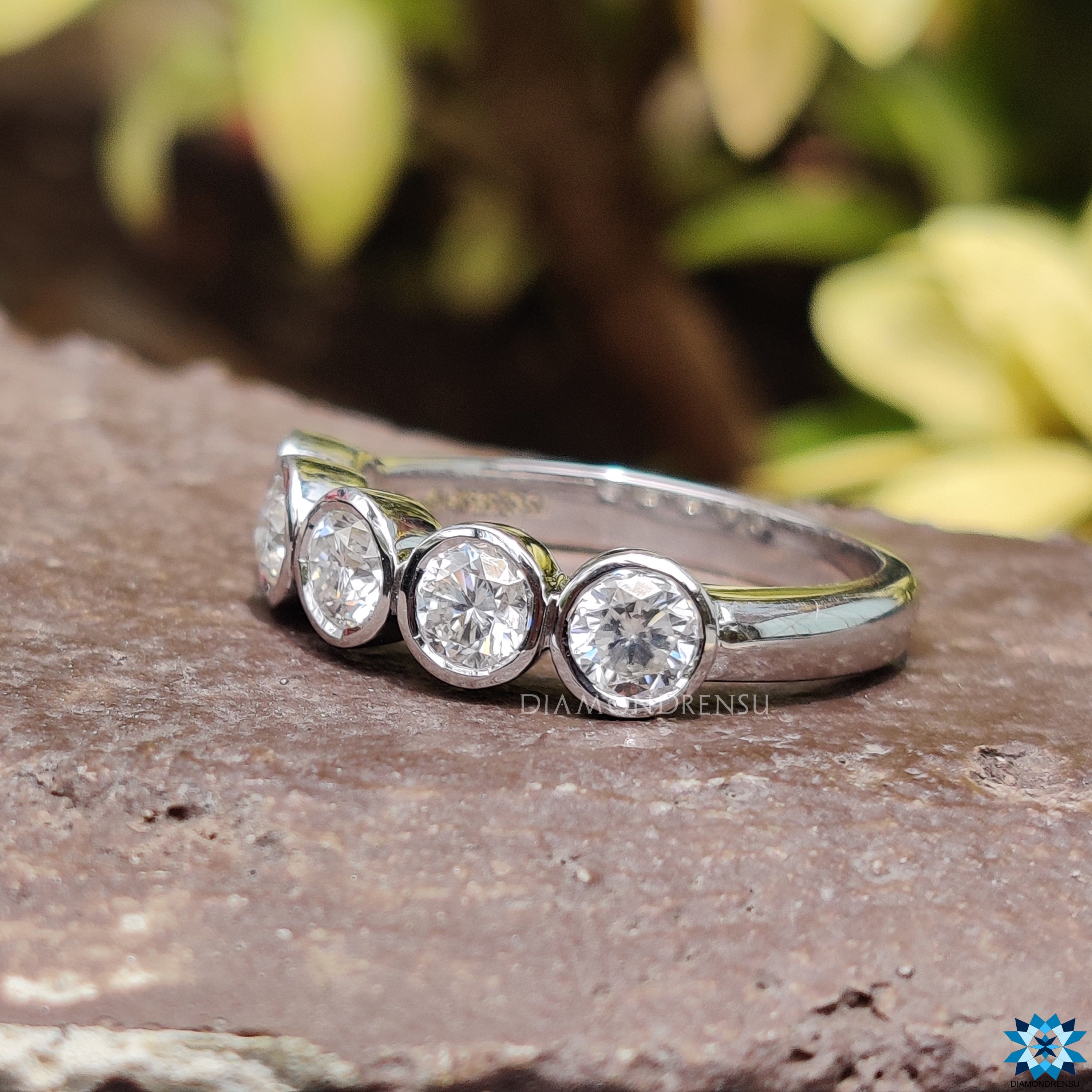 round cut diamond wedding band