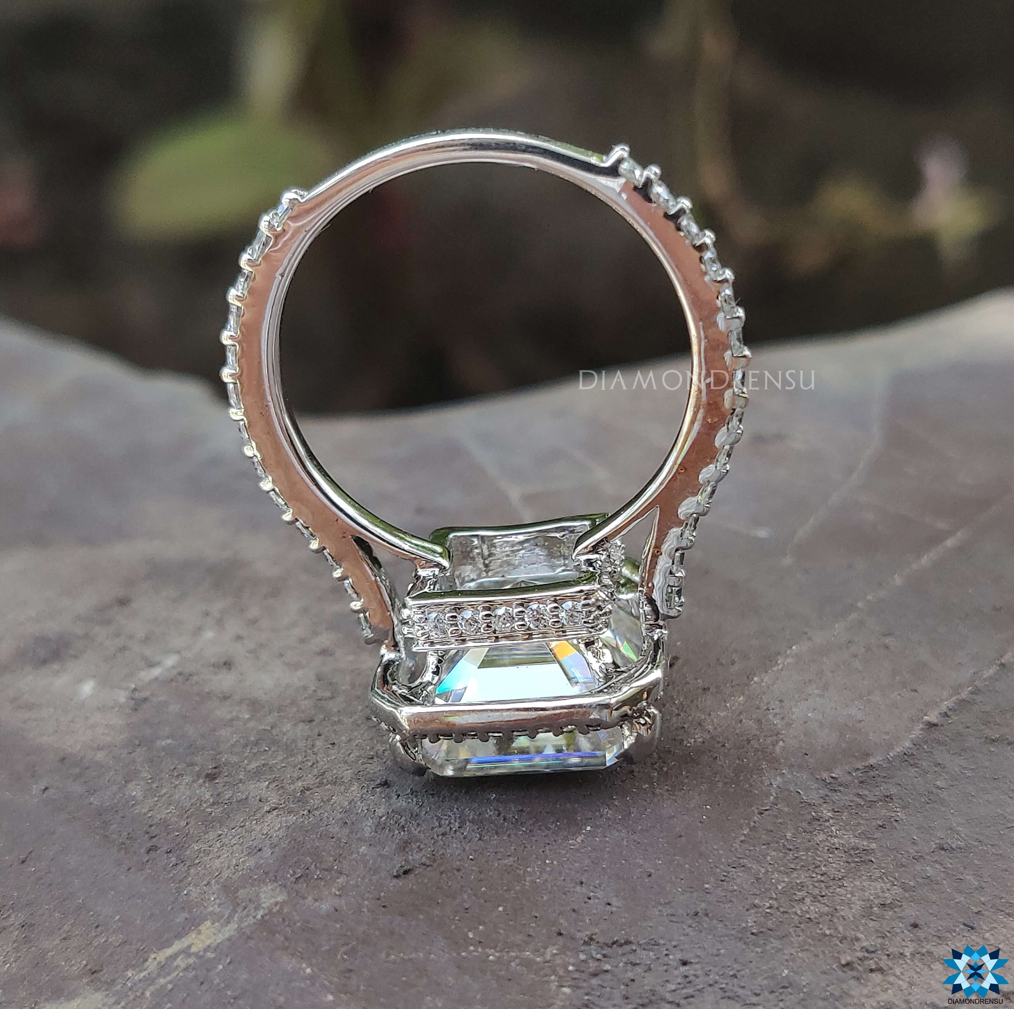 halo engagement ring - diamondrensu