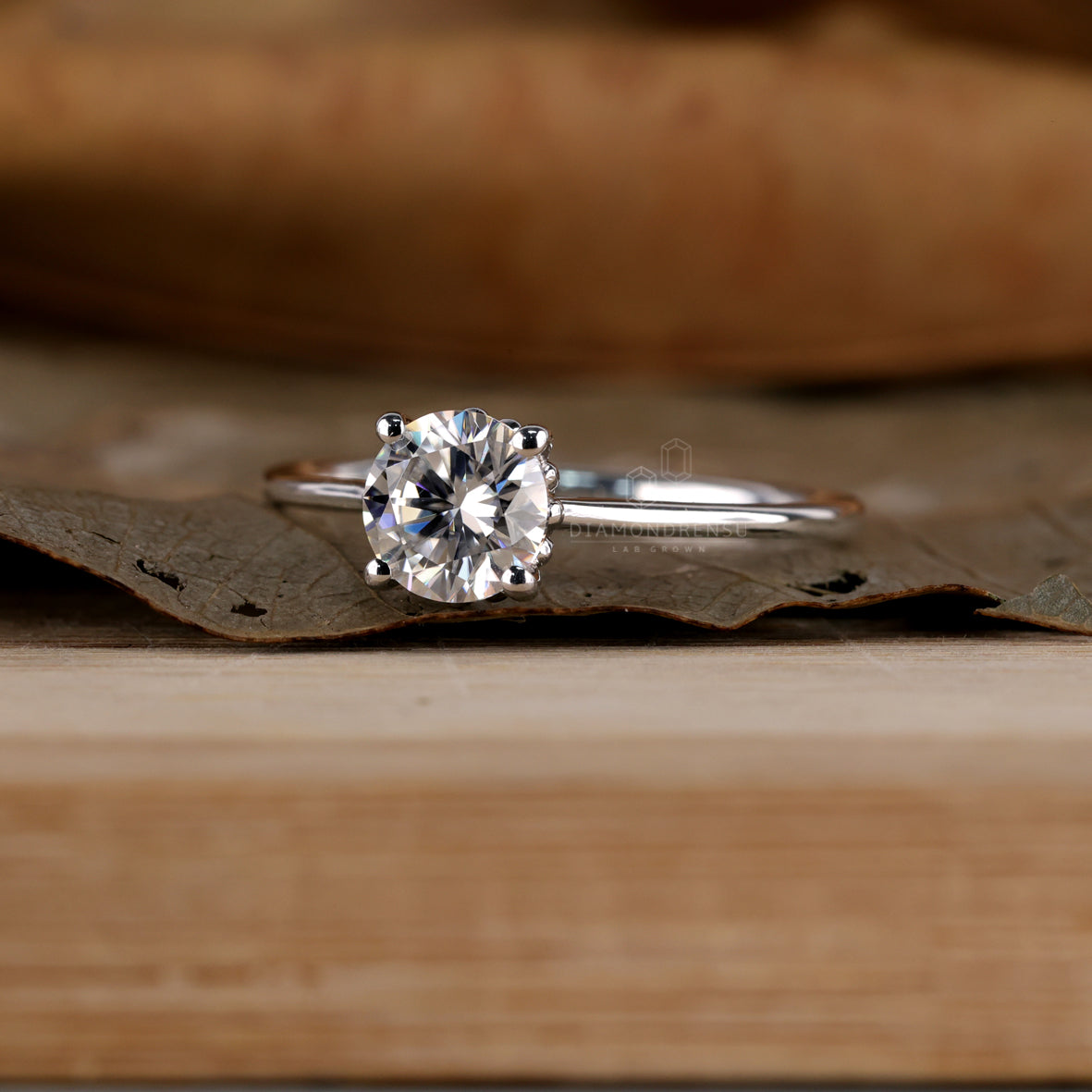 Beautiful ring a round​ with a brilliant Lab Grown Diamond.
