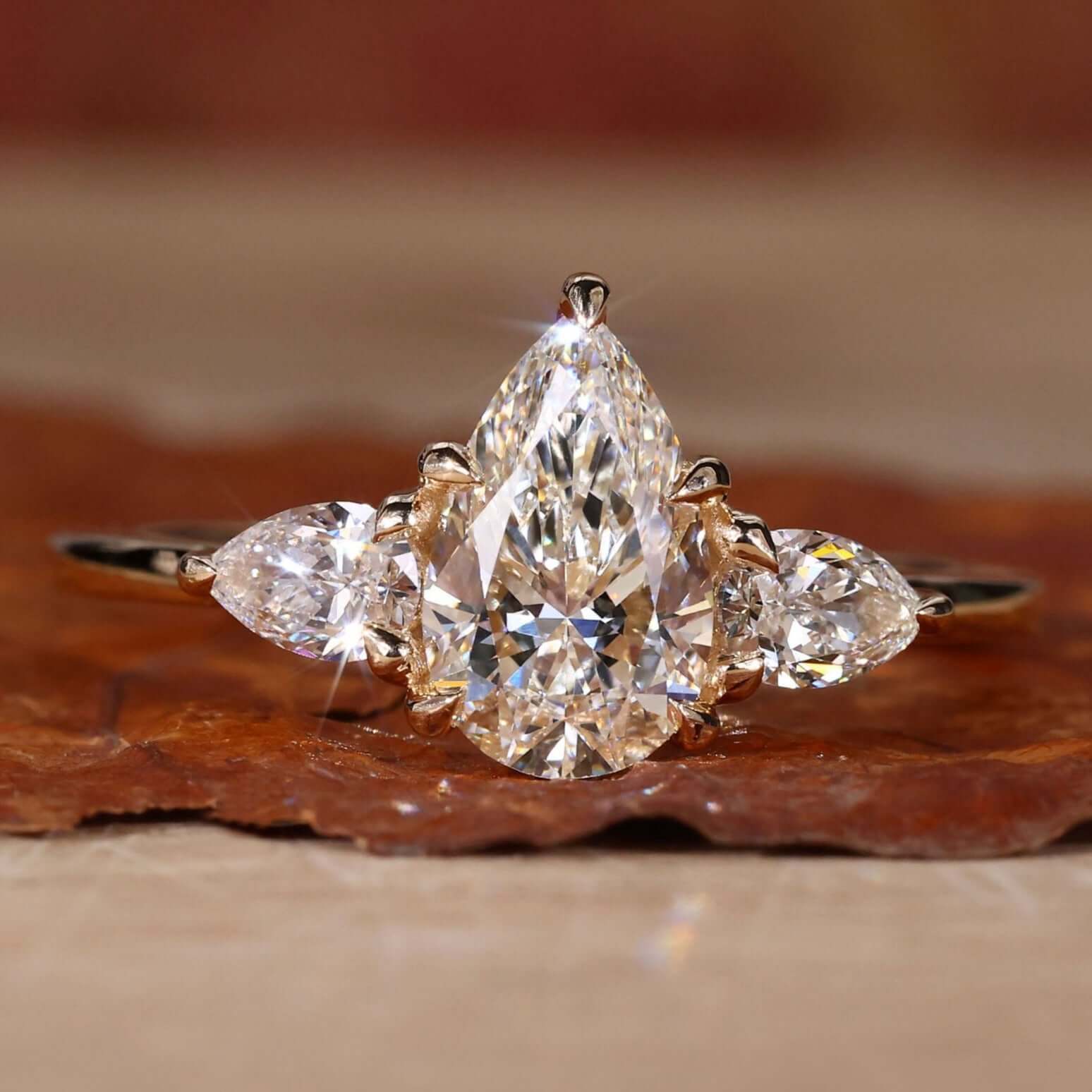 lab grown diamond engagement ring