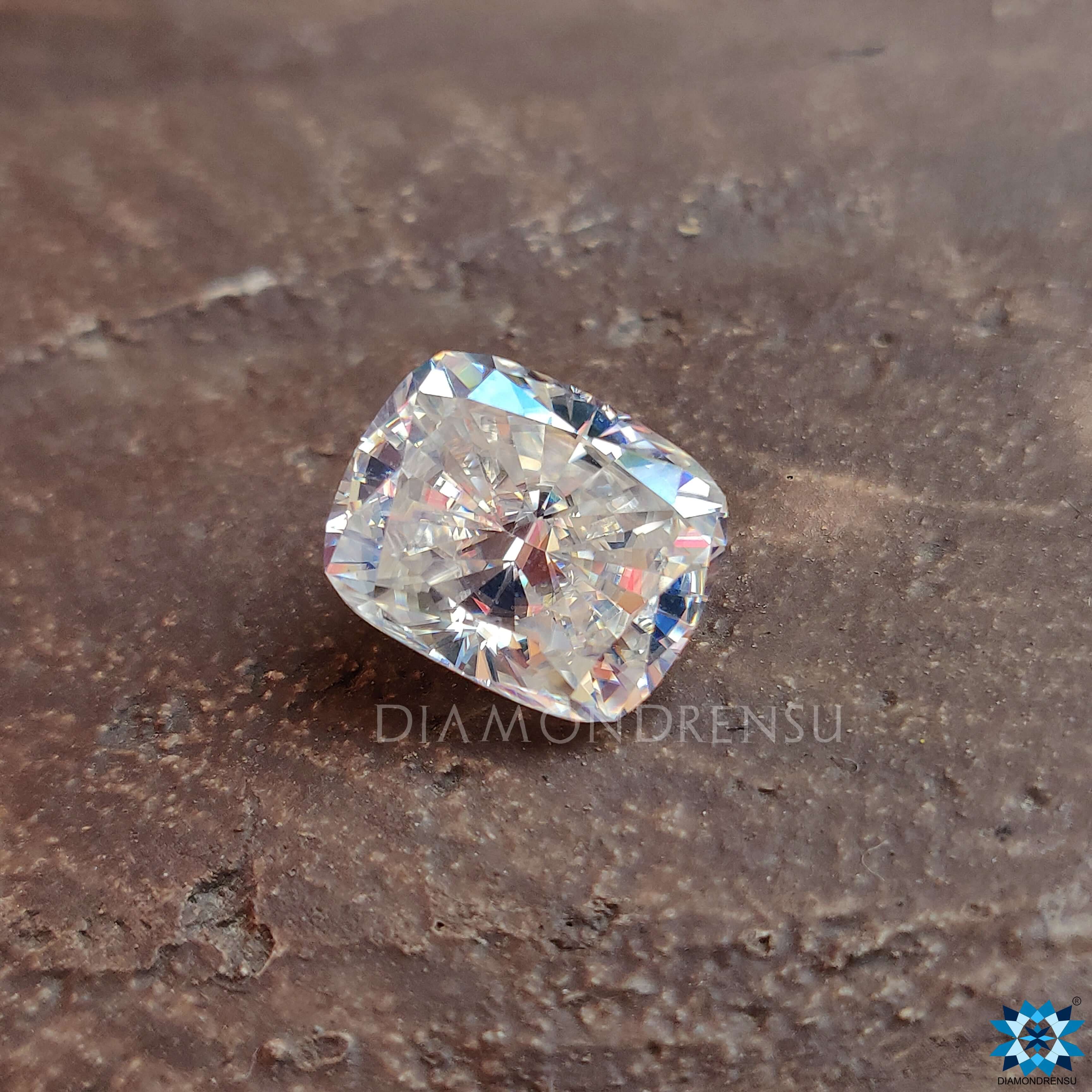 loose moissanite