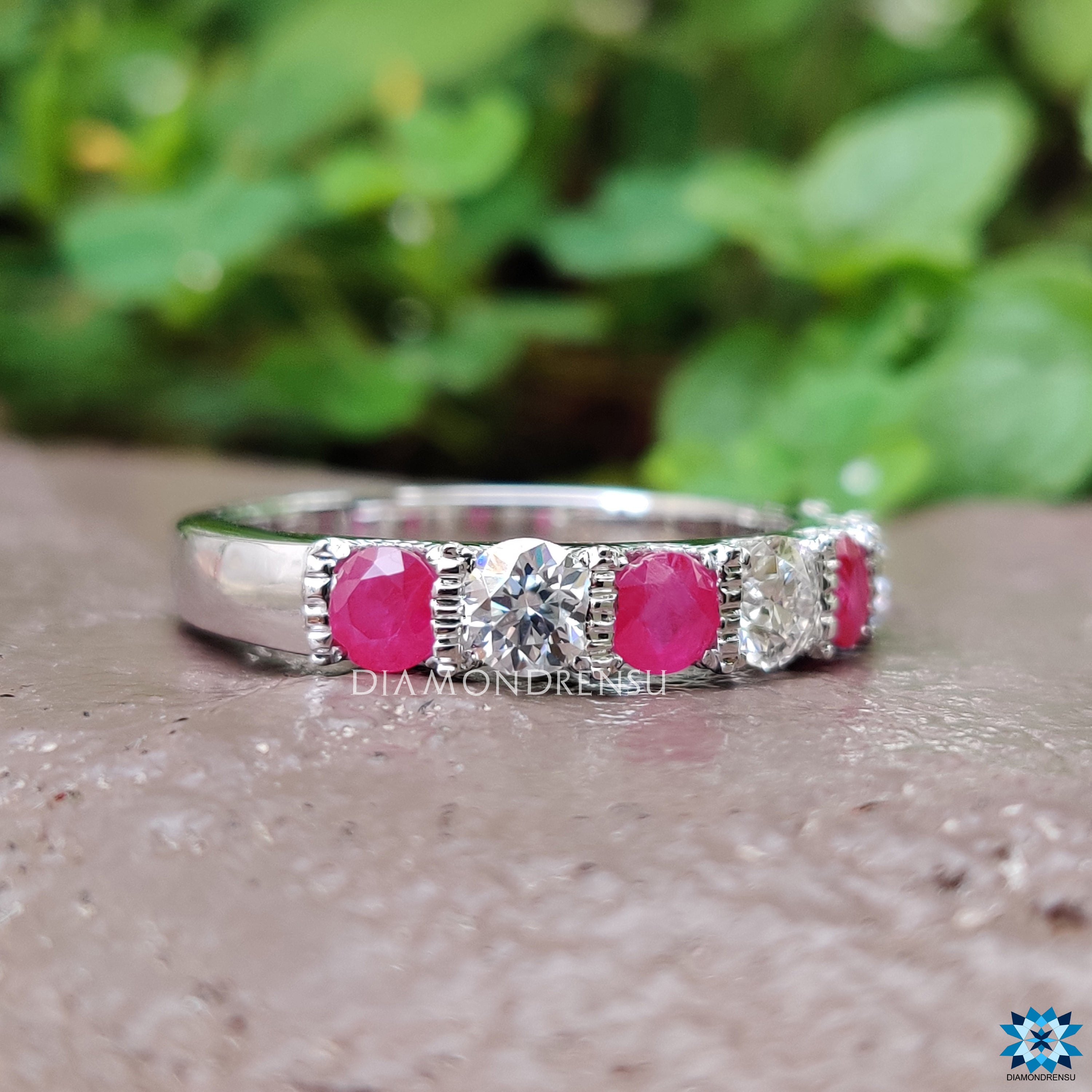 red ruby wedding ring - diamondrensu