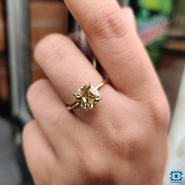 Handmade jewellery featuring light yellow moissanite.
