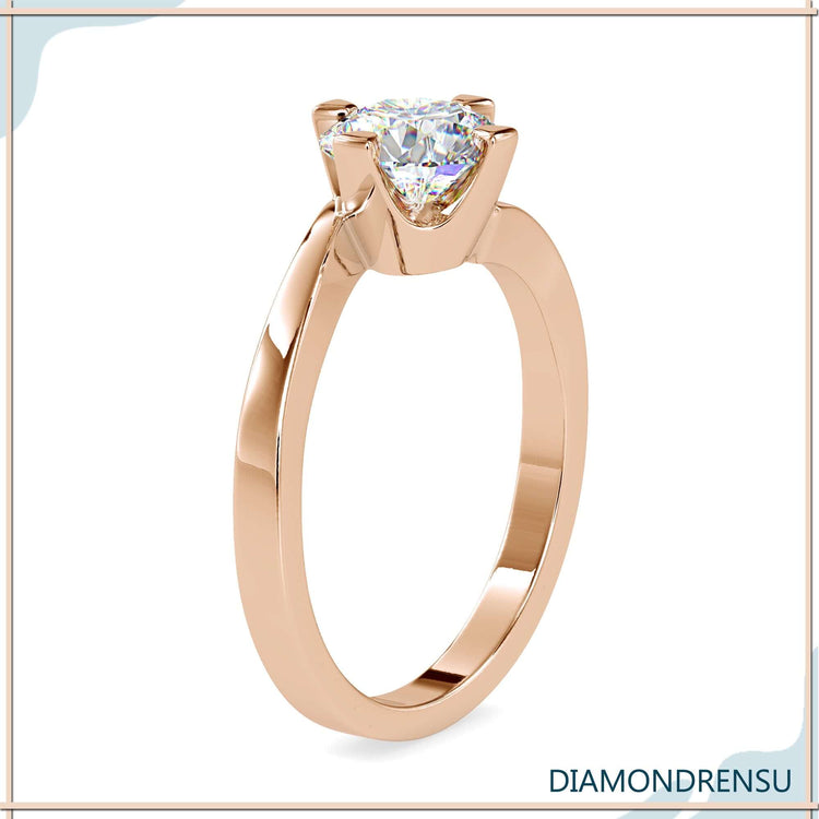 Bypass setting engagement ring with curved metal band
