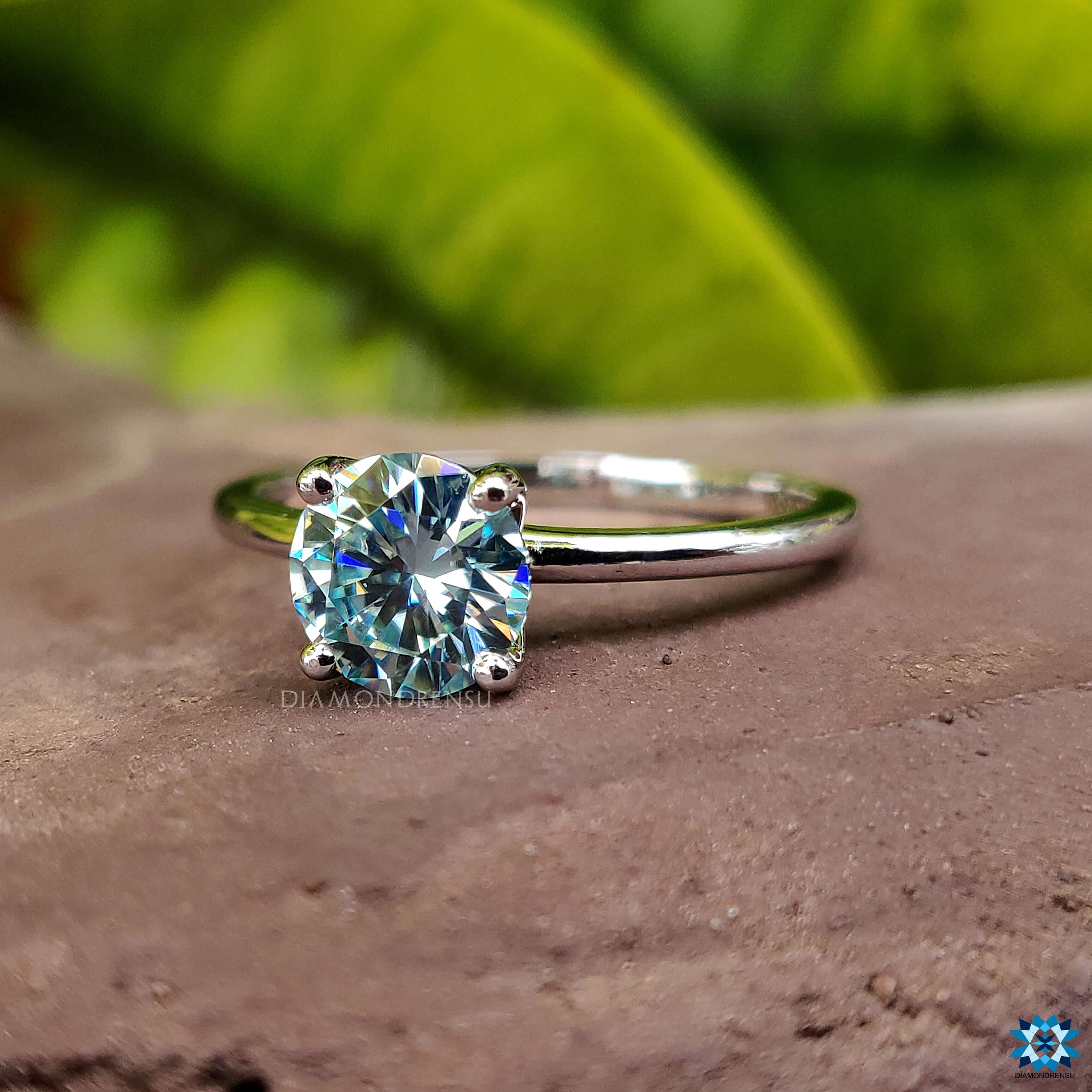 solitaire engagement ring - diamondrensu