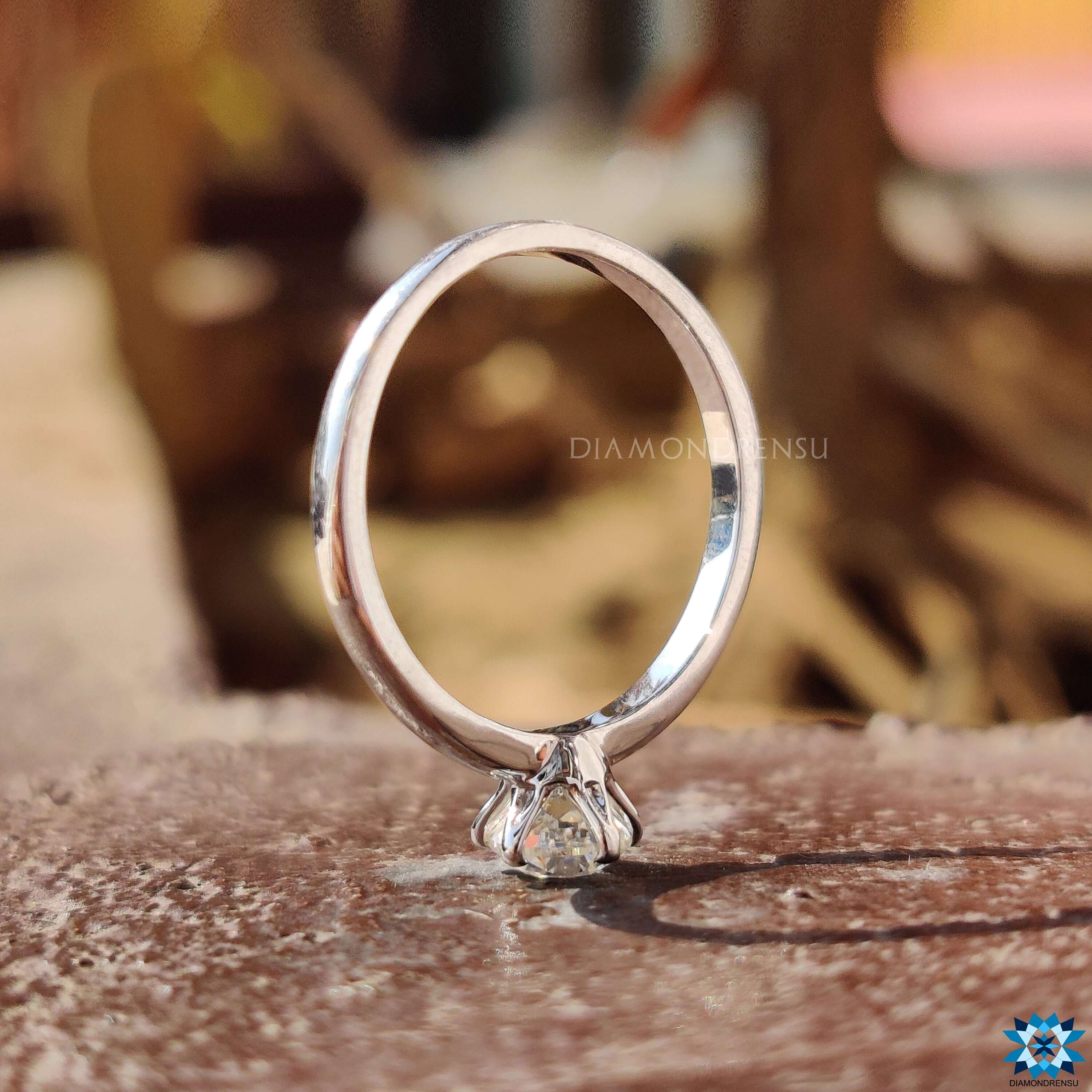 round solitaire engagement ring - diamondrensu