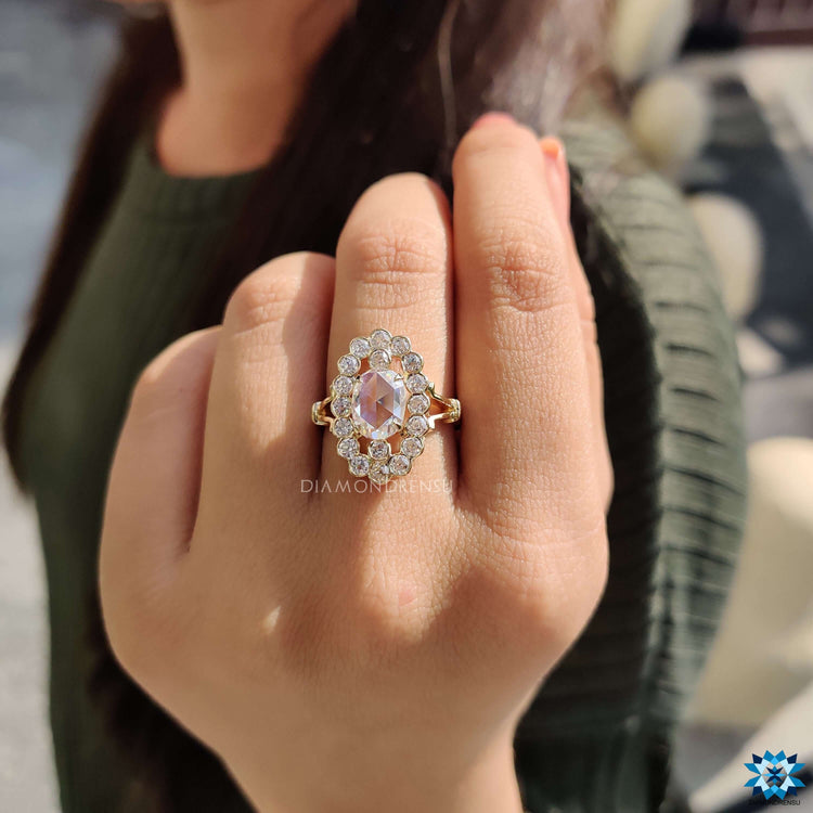 Yellow gold antique vintage ring.
