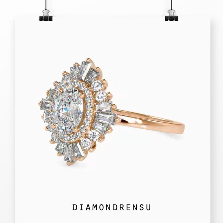 Diamondrensu UK engagement ring in vintage halo design.
