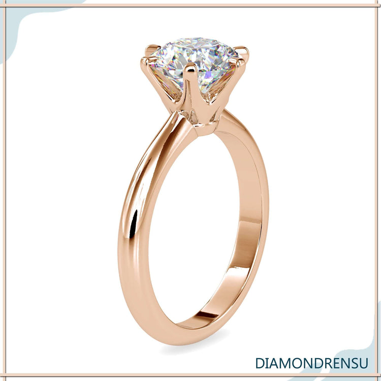 Simple solitaire setting with lab grown diamond.

