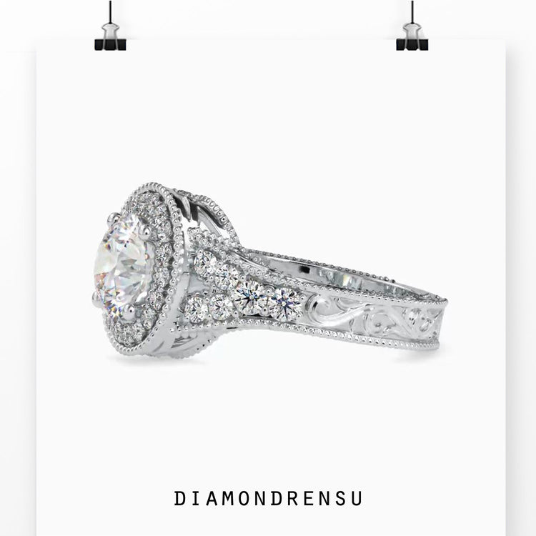 Diamondrensu UK ring with 4 round prong setting.
