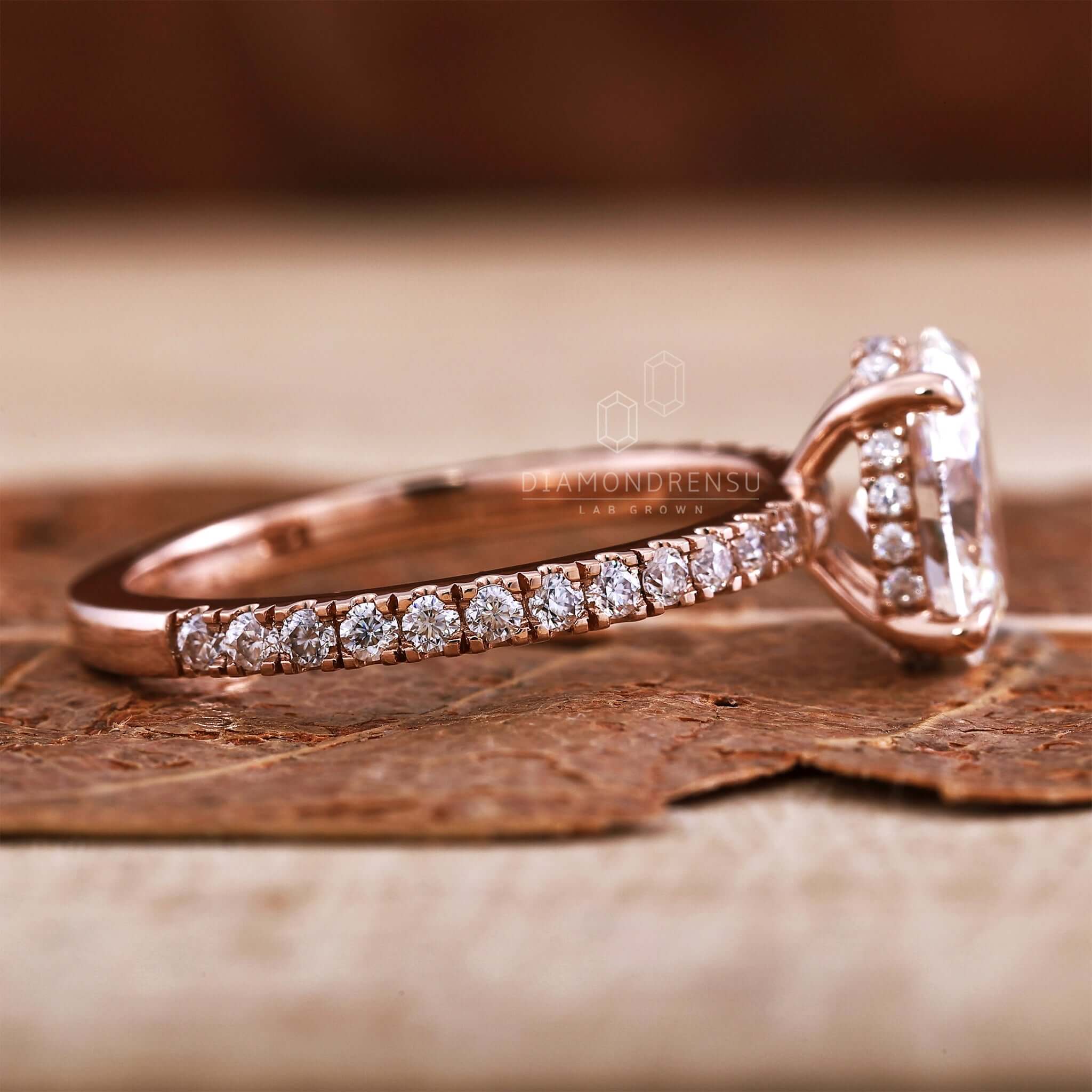 Oval cut engagement ring showcasing a Lab Grown Diamond in a claw prong setting for sustainable and ethical elegance.
