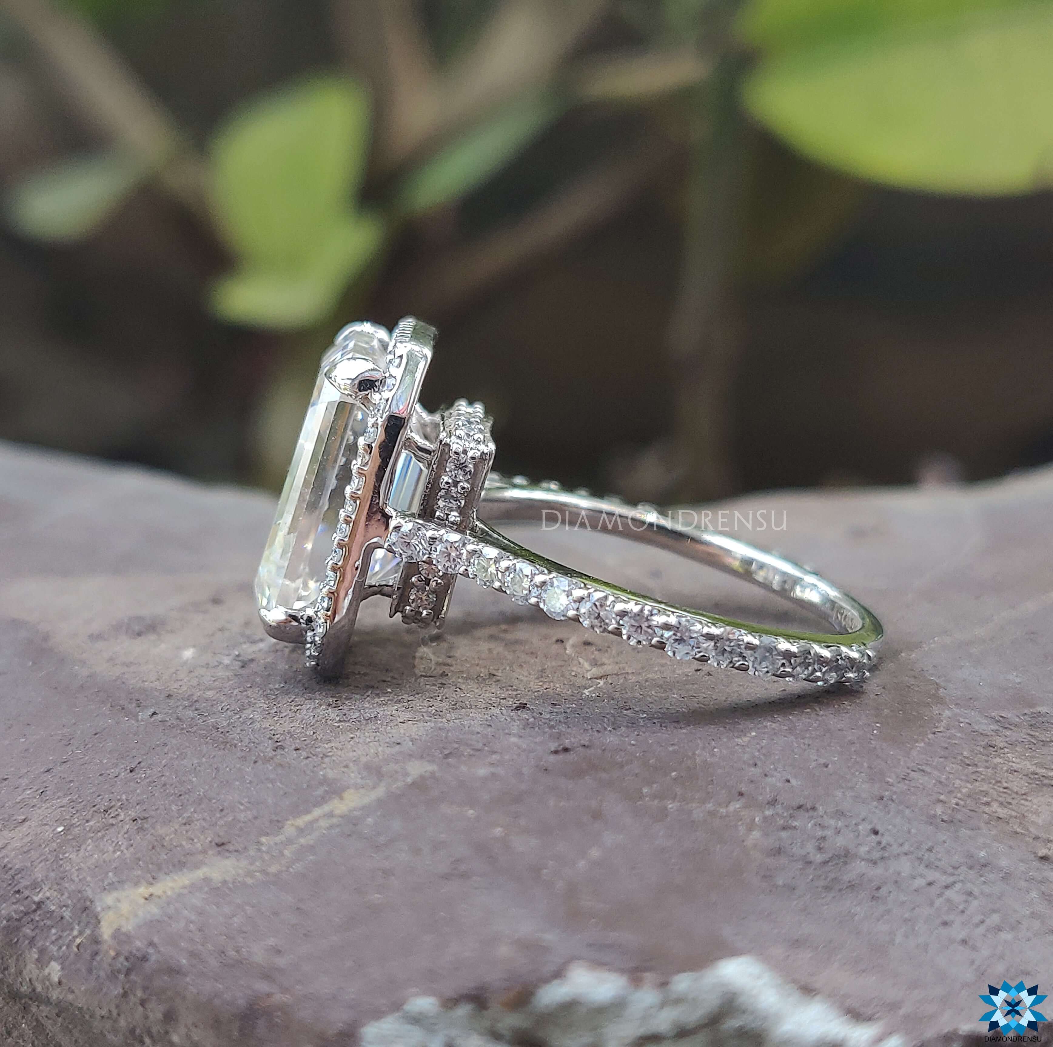 moissanite rings - diamondrensu