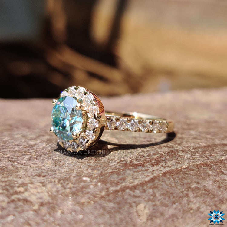 Pave setting ring with round cut pave band.
