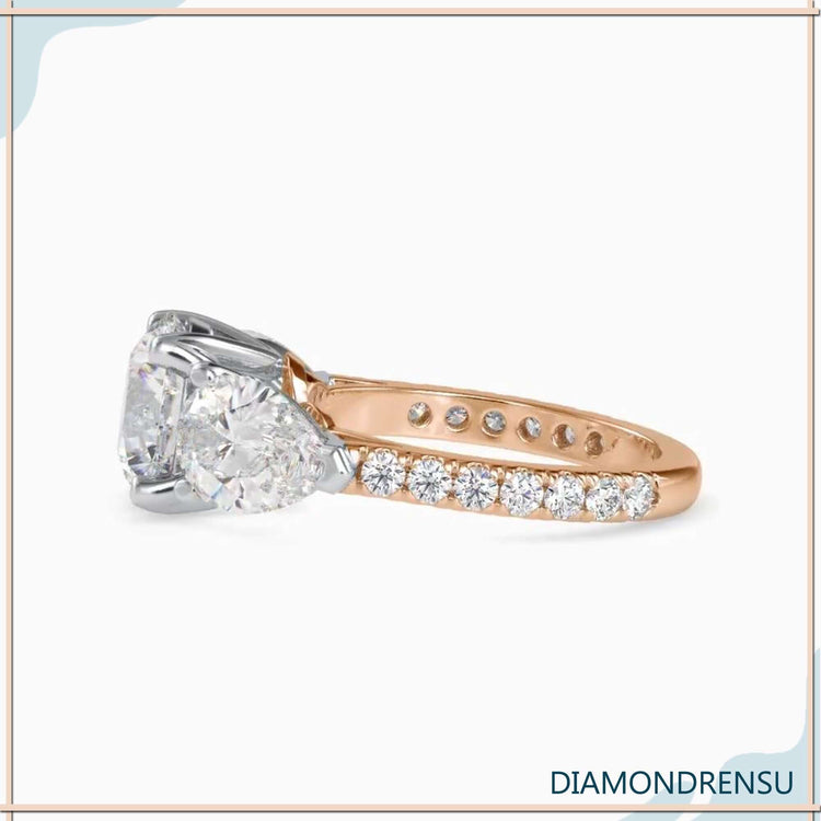 IGI certified lab grown diamond ring in white gold.
