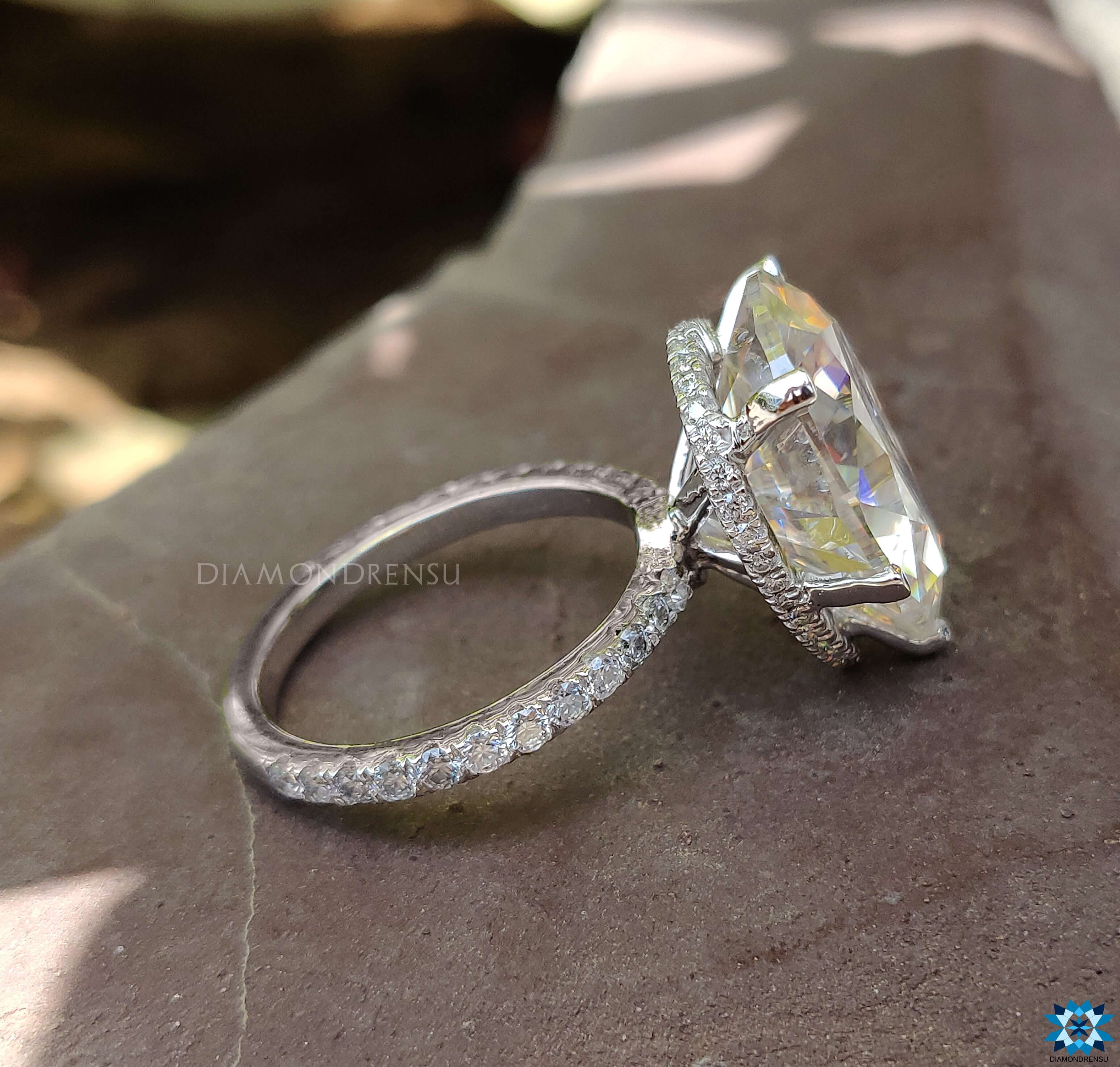 pear wedding ring