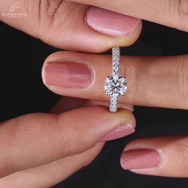 UK engagement ring with a hidden halo and Lab Grown Diamond, perfect for modern and sustainable designs.

