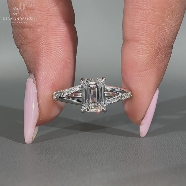 Split shank pave engagement ring with fine detailing.
