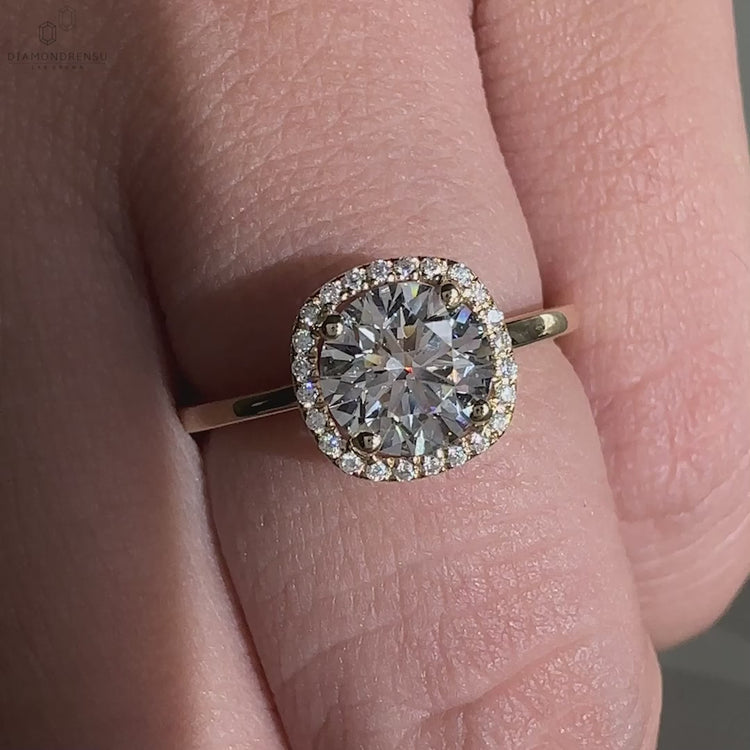 Diamondrensu UK engagement ring featuring a lab grown diamond for modern brides.