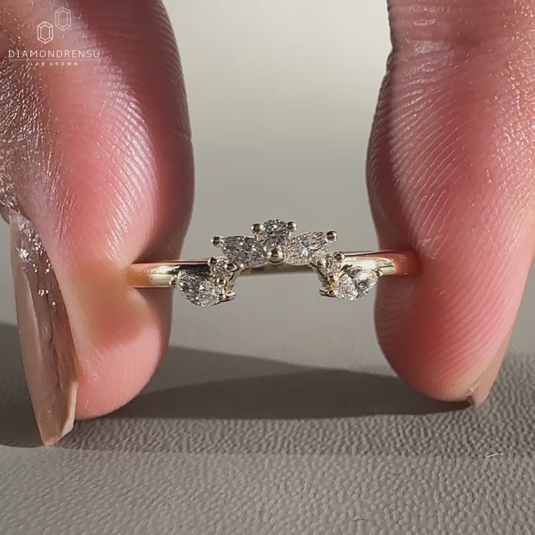 Crown style diamond wedding band.
