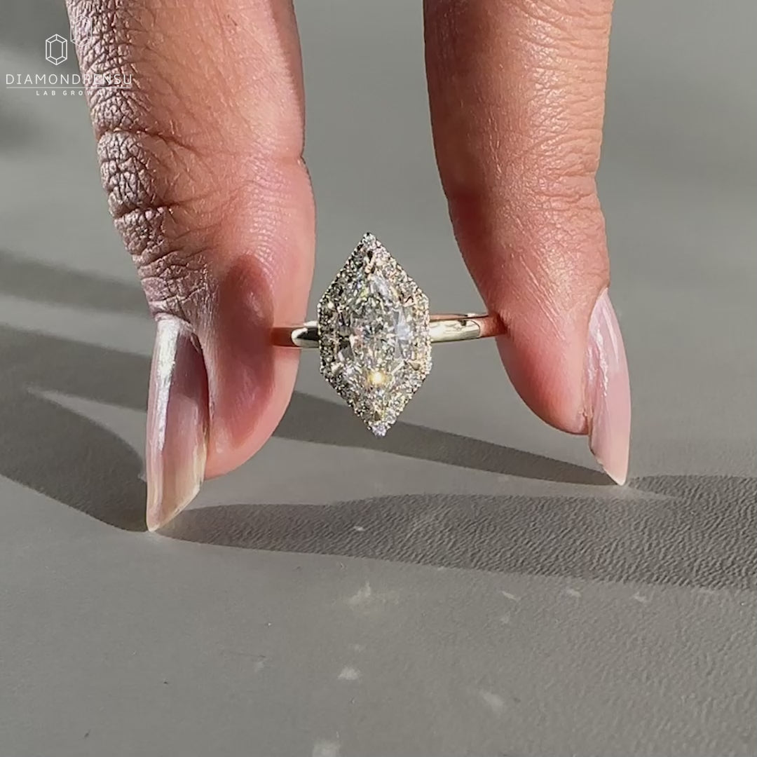 Dutch Marquise Diamond Ring in yellow gold ring style.
