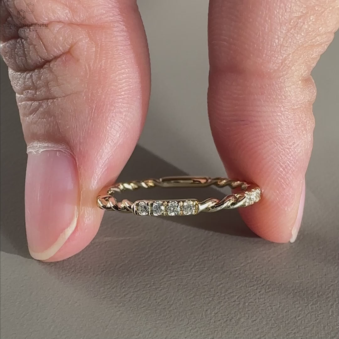 twisted wedding band