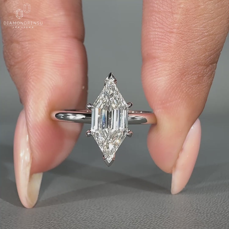 Solitaire Setting crafted in white gold engagement ring style.