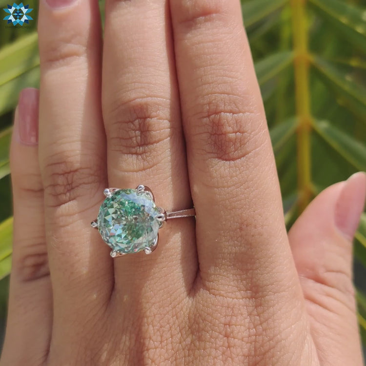 Diamondrensu UK cathedral setting engagement ring.
