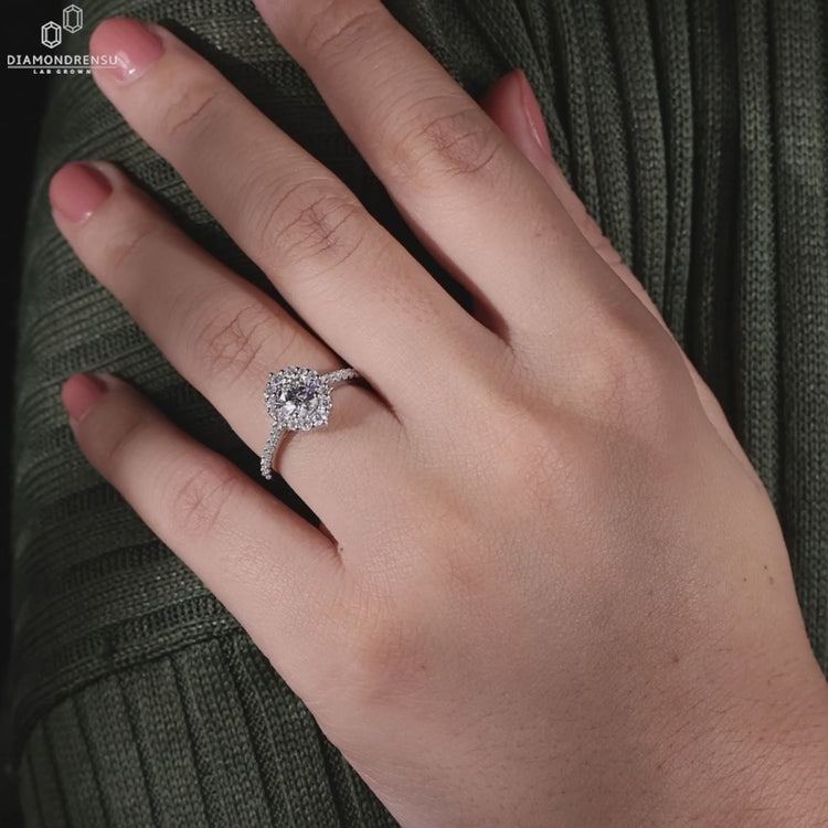 Halo engagement ring featuring igi certified diamond, perfect for a uk engagement ring or anniversary gift.