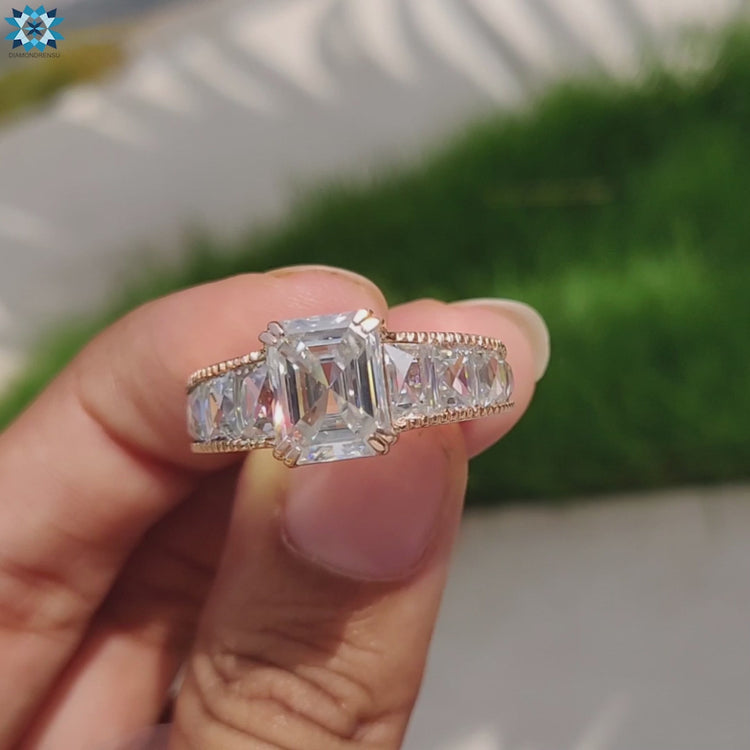 Diamondrensu UK moissanite ring.
