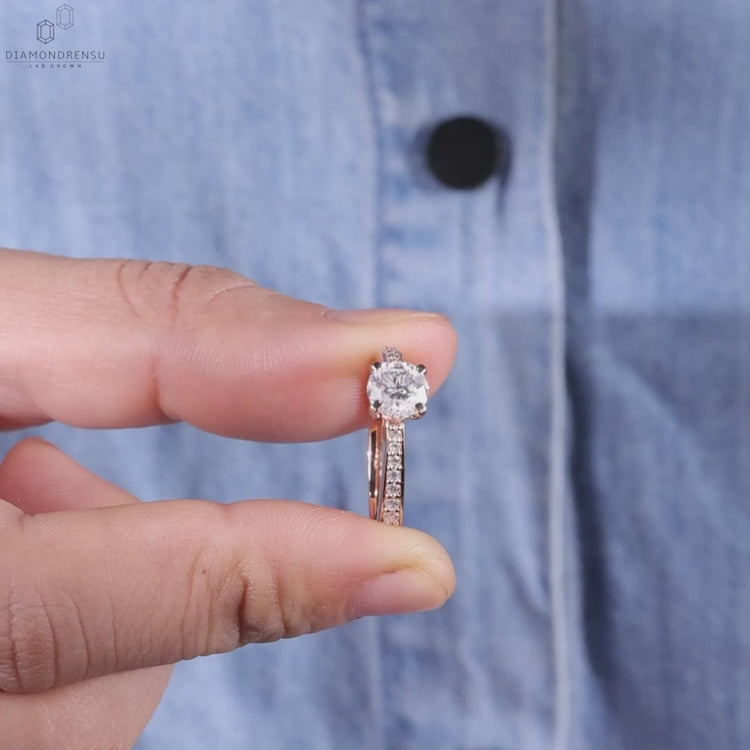 Diamondrensu uk engagement ring handmade with lab grown diamond.